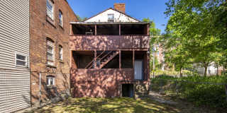 195 9th Street Gallery 24