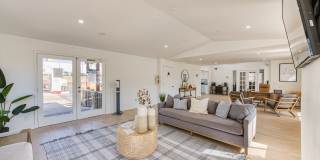 The Goose Gallery 12