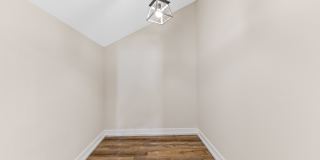 42 Forsythe St Gallery 31