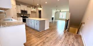 Charming 3BR Townhome in Sugar Hill Gallery 1