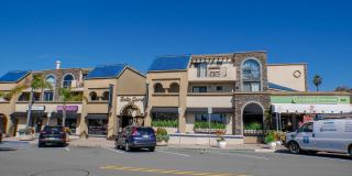 RARE Offering 2BD/2BA Furnished Condo of secured building in highly sought after Boutique Bella Capri building. Gallery 29