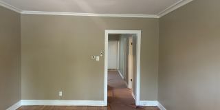 Charming and cozy 1st floor 2.5 bedroom. 1 bath Gallery 15