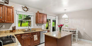 1405 PEACHWOOD Lane Gallery 13