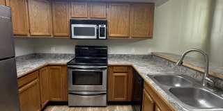 Beautiful 2 Bedroom, 1.5 Bath Condo for Rent! Gallery 5