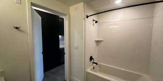 3450 West 43rd Street Gallery 22