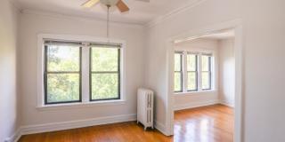5423 South Harper Gallery 1