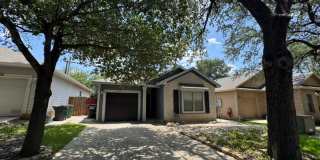Move-In Ready 3-Bedroom Home Near the San Antonio Medical Center Move-In Ready 3-Bedroom Home Near the San Antonio Medical Center Gallery 1