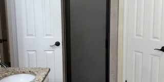 3/2/2 REMODELED BATHROOMS!  Beautiful! Gallery 4