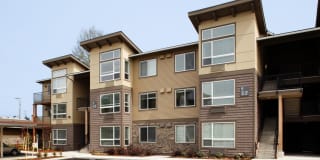 Avalon North Creek Gallery 37