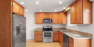 Updated 3Bed/2Bath single story ranch Gallery 5