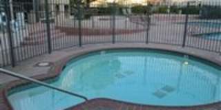 BEAUTIFUL CONDO! 2 MINUTE WALK TO CAMPUS! FREE RENT UNTIL MAY 1, 2026!! Gallery 11