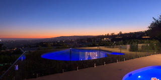 1542 Blue Jay Way Gallery 19