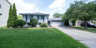 1581 Woodside Ct. NE Gallery 1