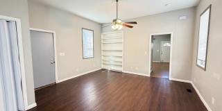 2 bedroom 1 bath home close to Churchill Downs Gallery 7