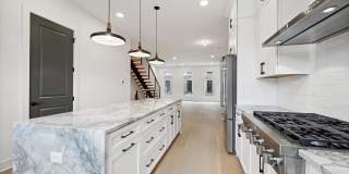 526 Riverfront Ln Gallery 2