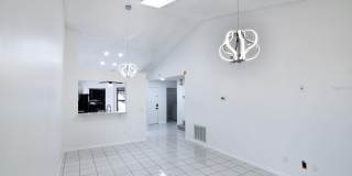 72 LAKEPOINTE Circle Gallery 12