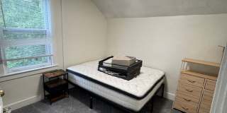 4-Bedroom Near U-M with Bonus Room, Big Backyard & Front Porch Gallery 19