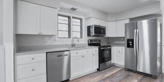 Spacious 3 Bed, 2 Bath in Newark - Move-In Ready Gallery 22
