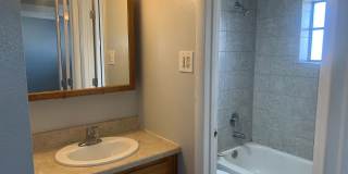 1 bedroom condo in Yosemite Court Condominiums! Available Now! Gallery 7