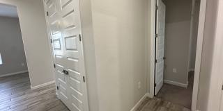 10319 W Harmony Ln Gallery 33