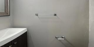 5515 Ludlow Street Gallery 4