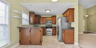Dog Friendly Three Bedroom with Bonus! Gallery 11