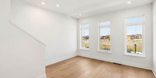 Reservoir District Townhome | 3 Bed + Den | 3.5 Bath | 1,800 Sf | Large Private Rooftop Deck & Balcony | 1 Car Garage Gallery 15