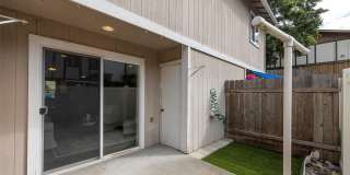 5002 South 30th Street Gallery 1