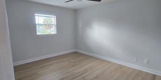 1706 N Tampania Ave - D Gallery 9