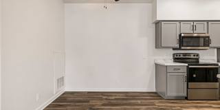 Sterling Oaks Luxury Apartments Gallery 14