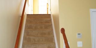 25575 AMERICA Square Gallery 30