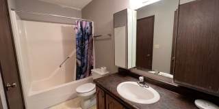 2 Bed/1.5 Bath Townhome in Iowa City! Gallery 24