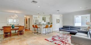 309 Oak St Gallery 26