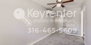 Cute 1 bedroom guesthouse in a great neighborhood, close to Wesley Hospital and local restaurants! Gallery 12