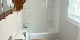 827 E Dewart St Gallery 1