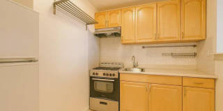 668 4th Avenue Gallery 1