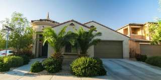 4-bedroom single level in Chandler Gallery 1