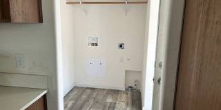 700 S Shafter Ave Gallery 4