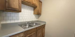 1570 Mc Conihe St Unit B Gallery 5