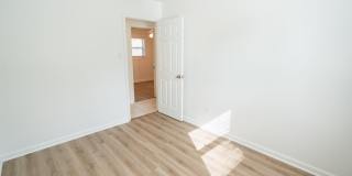 406 Essex Drive Gallery 27