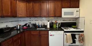 Watch YT Video Tour! Modern Apt w Ht/HW Included, Near T, NO FEE, Reduced Pricing! Spacious, Sunny! Gallery 5