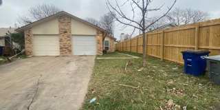 Fabulous Updated Duplex Near The Domain Gallery 1