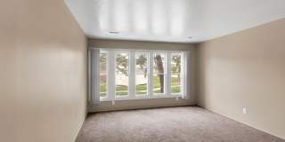 Large 3 Bedroom Apartments PET FRIENDLY! Gallery 92