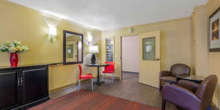 Boston - Burlington Gallery 26