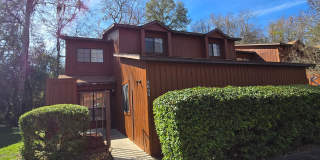 Rockwood Villas – Charming 2/2 Townhome Close to Everything! Gallery 1