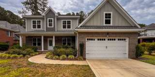 Gorgeous 4 Bed 3.5 Bath Executive Home with Community Amenities Gallery 1