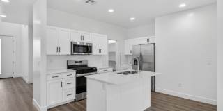 Stunning 4 Bedroom Home in Beautiful Desert Terrace Community Gallery 1