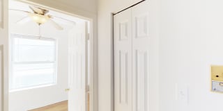 4721 S. Ellis Avenue Gallery 15