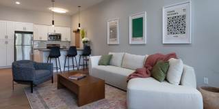 Founders Square Gallery 1