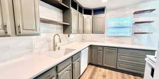 Updated 3 Bedroom Home with Large Fenced Yard in Land O' Lakes Gallery 11